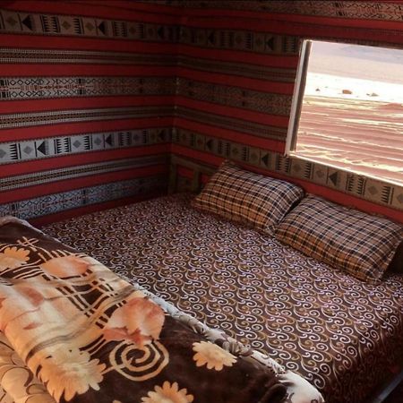 Wadi Rum Camels Camp Ngoại thất bức ảnh