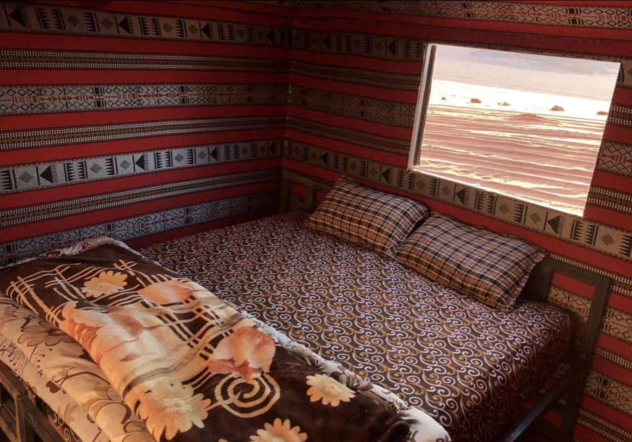 Wadi Rum Camels Camp Ngoại thất bức ảnh