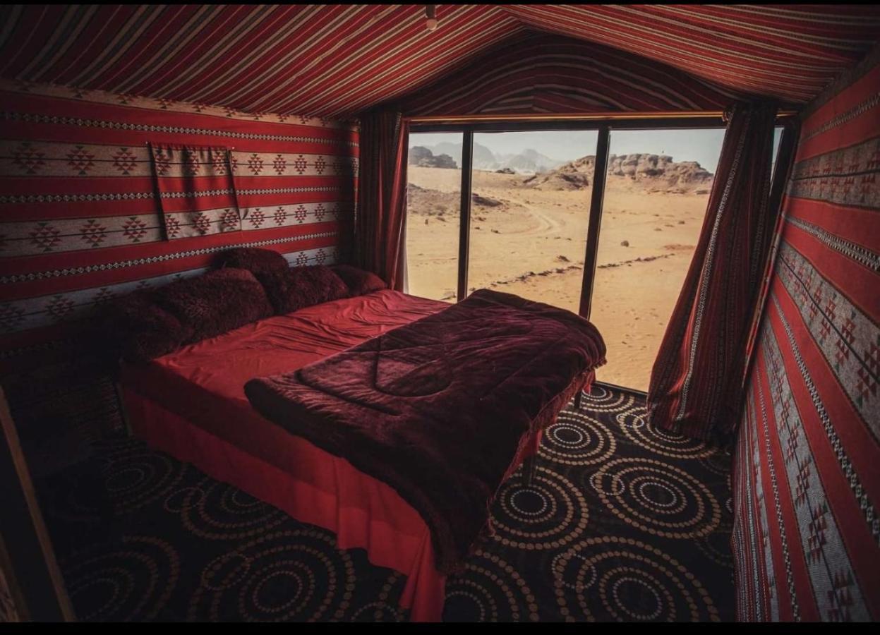 Wadi Rum Camels Camp Ngoại thất bức ảnh